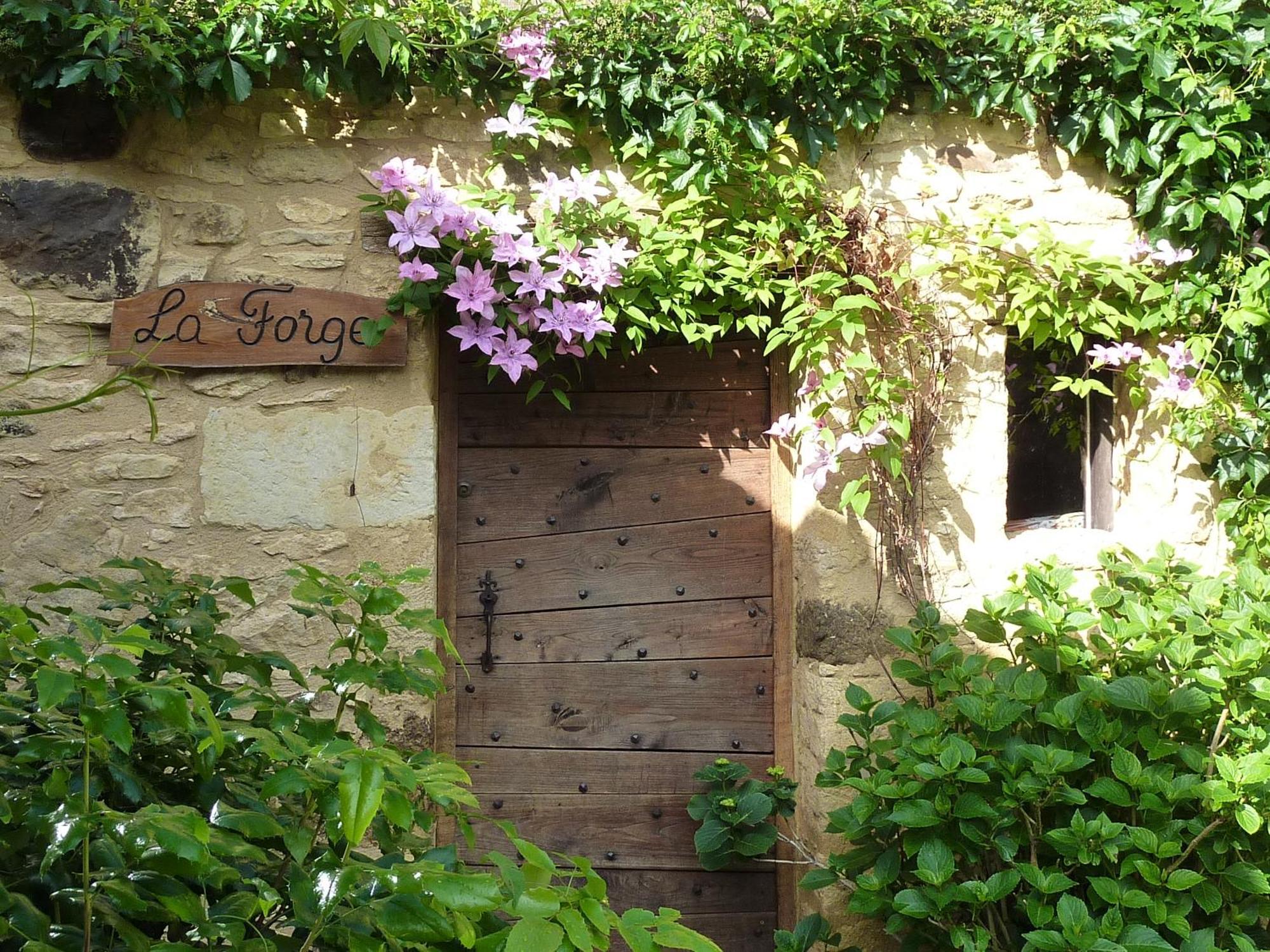 Domaine De Cournet Haut, A 17Th Century Property Set On A Calm, Idyllic Domain With Pool, Tennis, Bikes And More Les Vauries Exterior foto